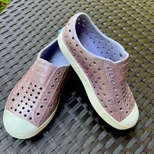 Native Jefferson slip-on sneakers (little kid 11)